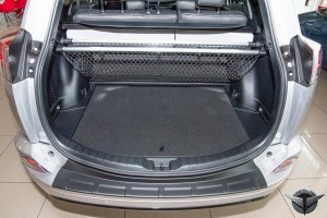 TOYOTA RAV4 2016-2019 OCHRONNA LISTWA ZDERZAKA TYLNEGO