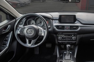 MAZDA 6 III GJ 2012-2014 OZDOBNA RAMKA PRZEŁĄCZNIKOW KIEROWNICY LUX