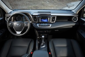 TOYOTA RAV4 IV XA40 2013-2015 OZDOBNA RAMKA PRZEŁĄCZNIKÓW KONSOLI ŚRODKOWEJ