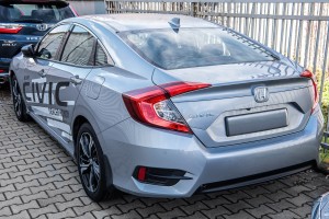 HONDA CIVIC X 2016+ SEDAN CHLAPACZE