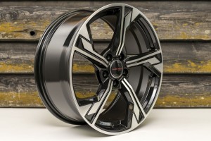 303282