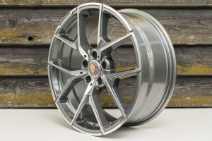 312979