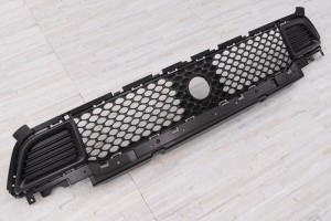 353070