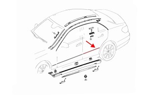 MERCEDES E-CLASS W212 2009-2013 PRZED FACELIFTINGIEM CHROMOWANA LISTWA TYLNYCH DRZWI LEWA A2126902962
