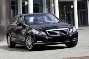 MERCEDES E-CLASS W212 2009-2013 PRZED FACELIFTINGIEM CHROMOWANA LISTWA PRZEDNICH DRZWI PRAWA A2126902662