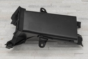 BMW SERIA 5 G30 G31 2017-2024 KANAŁ POWIETRZA HAMULCA LEWY 51747383851