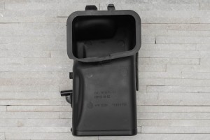 BMW SERIA 5 F11 2010-2017 WLOT KANAŁ POWIETRZA CHŁODNICY 13717577471