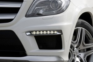 MERCEDES GL X166 2012-2015 CHROMOWANA RAMKA ŚWIATŁA LED LEWA A1668851774