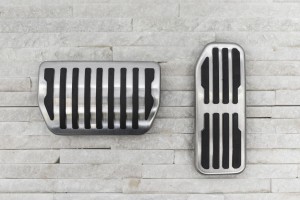 317245