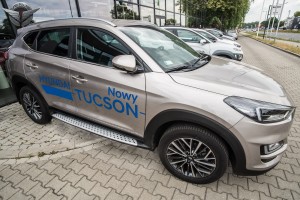 HYUNDAI TUCSON 2015+ STOPNIE BOCZNE LISTWY PROGOWE OEM