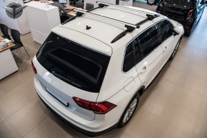 274900