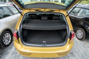 VW GOLF 7 VII 5G 2012-2020 PÓŁKA BAGAŻNIKA 5G6867769F EH8