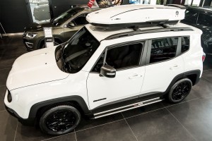 JEEP RENEGADE STOPNIE BOCZNE PROGI LISTWY