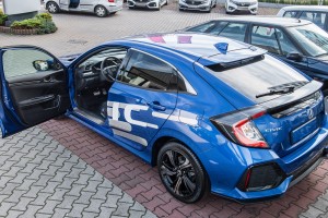 HONDA CIVIC X 2016-2021 WEWNĘTRZNE LISTWY PROGOWE STAL
