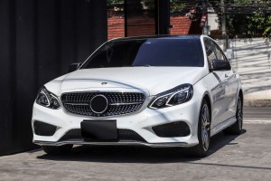 MERCEDES E-CLASS W212 2013-2016 GRILL DIAMOND CZARNY