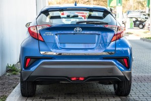 TOYOTA C-HR AX10 2016+ OZDOBNA LISTWA KLAPY BAGAŻNIKA