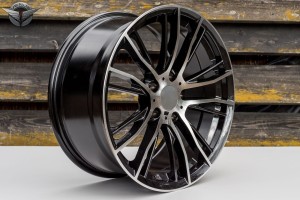 257718