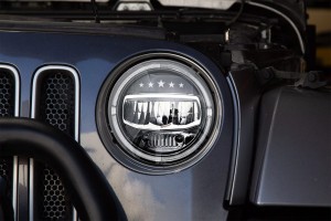 331647