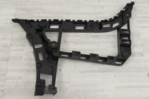 VOLKSWAGEN JETTA VI 2010-2014 PRZED LIFTINGIEM ŚLIZG MOCOWANIE TYLNEGO ZDERZAKA LEWE 5C6807393