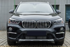 BMW X1 F48 2015-2018 PRZED LIFTINGIEM KRATKA ZDERZAKA ZAŚLEPKA LEWA 51117453981