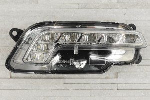 MERCEDES E-CLASS W212 2009-2016 ŚWIATŁO DO JAZDY DZIENNEJ DRL LED PRAWE A2128200856