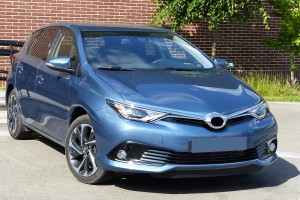 TOYOTA AURIS II E18 2012-2018 HATCHBACK LAMPA PRZECIWMGIELNA PRZEDNIA LEWA 8122002110
