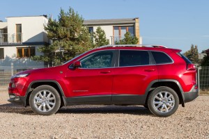 JEEP CHEROKEE V KL 2014-2018 PRZED FACELIFTINGIEM CHLAPACZE 82213879AB