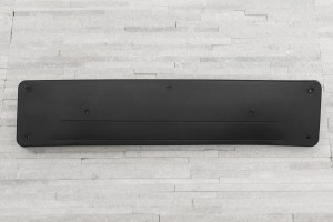 MERCEDES C-CLASS W204 2011-2014 PO FACELIFTINGU MOCOWANIE PRZEDNIEJ TABLICY REJESTRACYJNEJ A2048172778