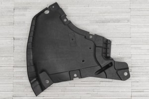 MERCEDES E-CLASS W213 2016-2020 PRZED FACELIFTINGIEM OSŁONA PRZEDNIEGO ZDERZAKA LEWA Z KOMPLETEM ŚRUB A2135200400