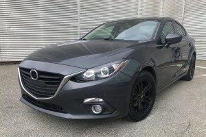 MAZDA 3 III BM 2014-2016 PRZED FACELIFTINGIEM LEWA ZAŚLEPKA HALOGENU KRATKA ZDERZAKA BJE150C21A