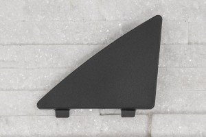 MAZDA 3 III BM 2014-2016 PRZED FACELIFTINGIEM PRAWA ZAŚLEPKA KRATKI ZDERZAKA BHN150101