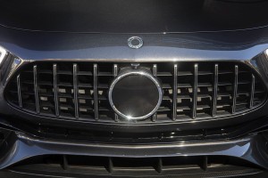 MERCEDES E-CLASS W213 AMG 2020+ PO LIFTINGU Z KAMERĄ GRILL GT PANAMERICANA SREBRNY