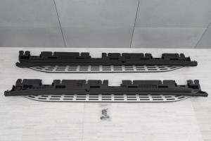 371561