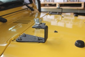 402283