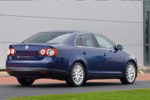 VW JETTA V 2005-2010 KAMERA COFANIA W KLAMKĘ KLAPY TYLNEJ FULL HD DYNAMICZNE LINIE ZNACZEK  5G0827469F