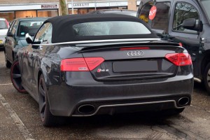 AUDI A5 I 8T CABRIO 2009-2016 KAMERA COFANIA DYNAMICZNE LINIE Z KLAMKĄ KLAPY TYLNEJ