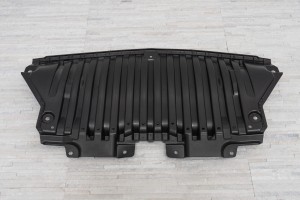 MERCEDES E-CLASS W213 2016-2020 4MATIC PRZED FACELIFTINGIEM OSŁONA PRZEDNIEGO ZDERZAKA Z KOMPLETEM ŚRUB A2135200100