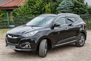 HYUNDAI ix35 LM 2010-2015 KRATKA ZAŚLEPKA PRZEDNIEJ LAMPY PRZECIWMGIELNEJ LEWA 865852Y000