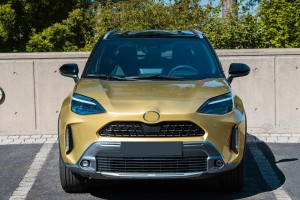 TOYOTA YARIS CROSS IV XP210 2020+  PRZEDNIA LAMPA PRZECIWMGIELNA LED LEWA 8122002190