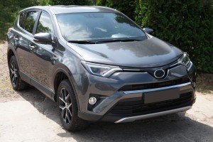 TOYOTA RAV4 IV XA40 2015-2018 PO FACELIFTINGU CHROMOWANA KRATKA HALOGENU ZDERZAK PRZEDNI PRAWY 520300R040
