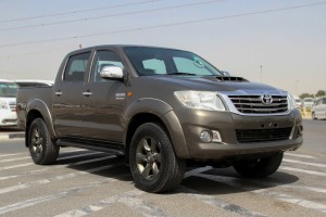 TOYOTA HILUX VII AN10 2012-2015 PO LIFTINGU ŚWIATŁA DO JAZDY DZIENNEJ LED