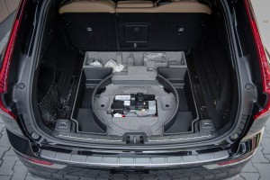 VOLVO XC60 II 2017+ WKŁAD ORGANIZER KOŁA ZAPASOWEGO