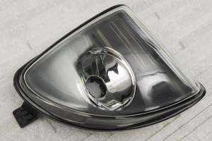 BMW SERIA 5 F10 F11 2010-2013 PRAWY PRZEDNI HALOGEN 63177216888