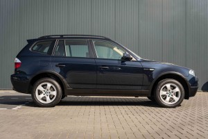 BMW X3 E83 2003-2010 LISTWA PRZEDNIEGO BŁOTNIKA PRAWA 51713405818