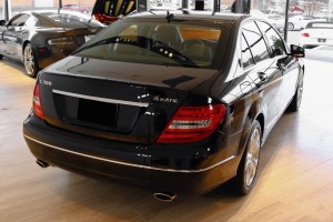 MERCEDES C-CLASS W204 2011-2014 PO FACELIFTINGU LISTWA TYLNEGO ZDERZAKA PRAWA A2048853021