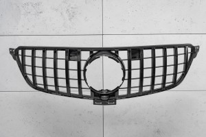 MERCEDES GLE W166 2015-2019 GRILL Z KAMERĄ GT PANAMERICANA CZARNY