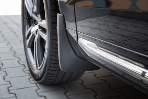 VOLVO XC60 II 2017+ CHLAPACZE