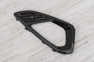 FORD FIESTA MK8 VIII 2017+ KRATKA PRZEDNIEGO ZDERZAKA LEWA H1BB15A216A1