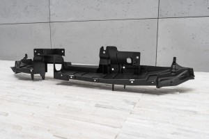 FORD ECOSPORT MK2 II 2017-2022 PO FACELIFTINGU ŚRODKOWE MOCOWANIE ZDERZAKA PRZEDNIEGO GN15-17E778