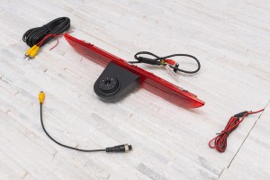 FORD TRANSIT VI 2013+ KAMERA COFANIA Z DIODAMI IR MONTOWANA W MIEJSCE ŚWIATŁA STOPU